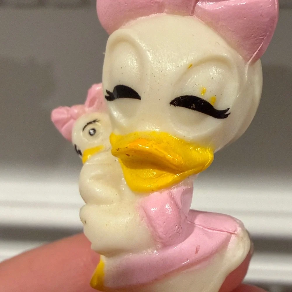 Vintage 1991 Disney DuckTales figure by Kellogg’s - Webby       kids toy toys